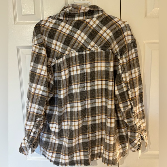 Urban Outfitters flannel - Picture 2 of 8